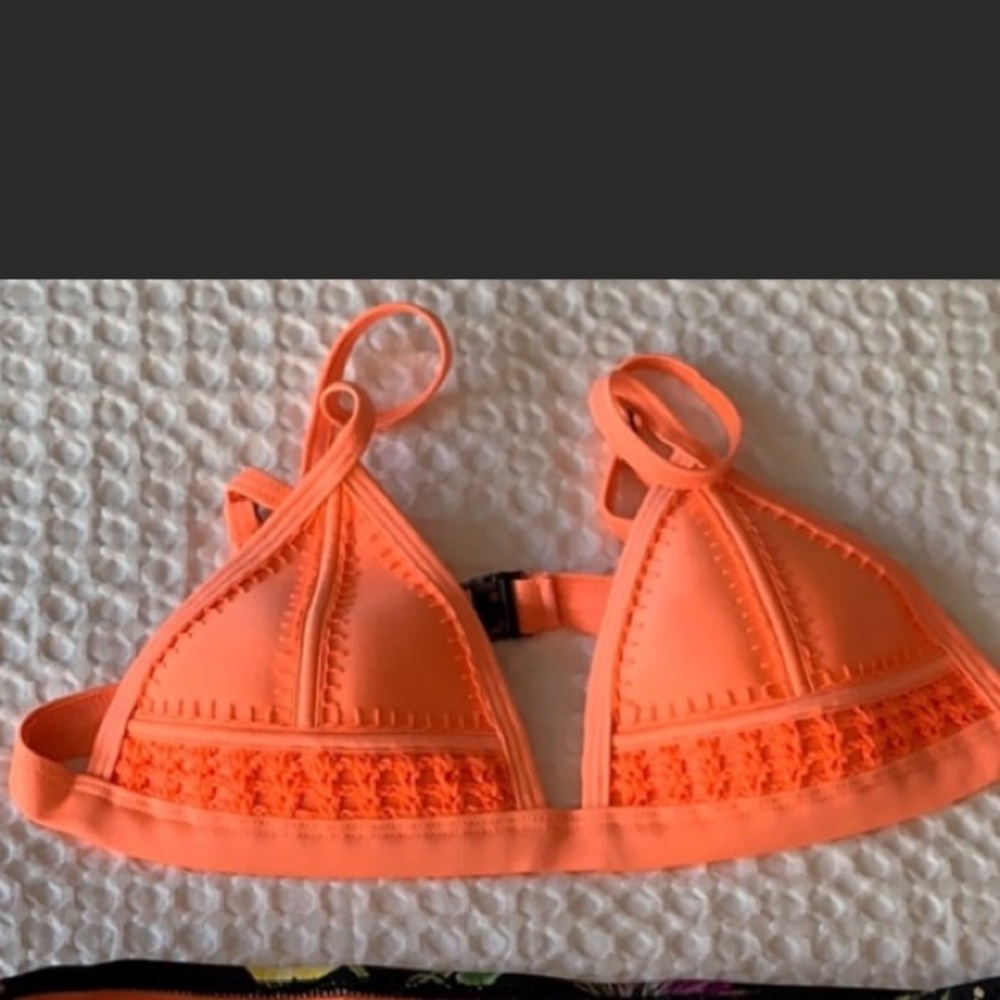 Triangl bikini top and bag
